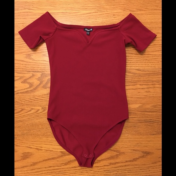 Express Tops - •SOLD•Off Shoulder Bodysuit w Sweetheart Neckline